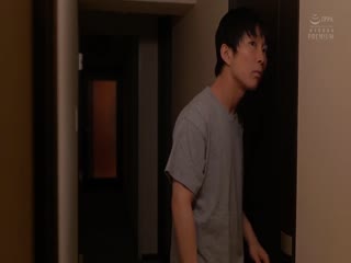 PRED-493 被上司妻子腰振騎乘位 輕聲淫語誘惑 被數次榨精的部下 天川空 HD