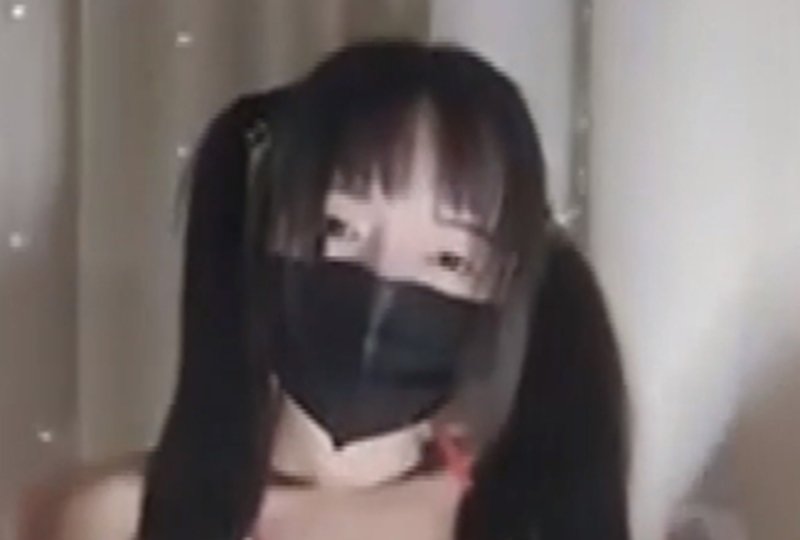 AVZ-459 道具小JJ抽插自慰好多白色液体海报剧照