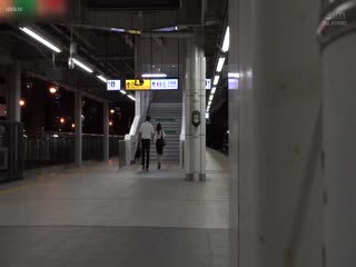FSFM-553 最終電車で痴女とまさかの2人きり！向かいの座席でパンチラしてくるホロ酔い美脚女の誘惑で勃起したらヤられた 黑川紗里奈 中条花音 若杉心南