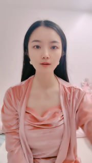 YUDZ-142 气质美少妇！看似文静骚的很！洗完澡给大家秀海报剧照